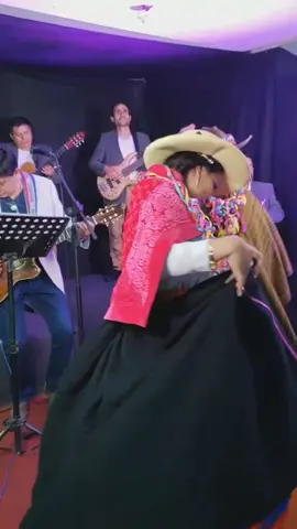 Música Cajatambina 10 años de Los Kjirkas #carnaval #danza