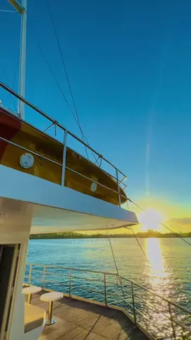 Ocean Diamond Yatch ♥️😍🐬🥺 Sri Lanka 🇱🇰  #chamiaa #yatch #srilanka #travel #happy #sunrise #yatchlife #morning #sunshine #oceandiamond