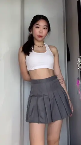 my skirt is p damn loose