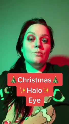 ❤️🎄JINGLE 🎄❤️ #christmasmakeup #ChristmasLook #holidaymakeup #haloeye  #redandgreenmakeup #makeuplook #eyeshadow #eyemakeup #makeuptiktok #beauty