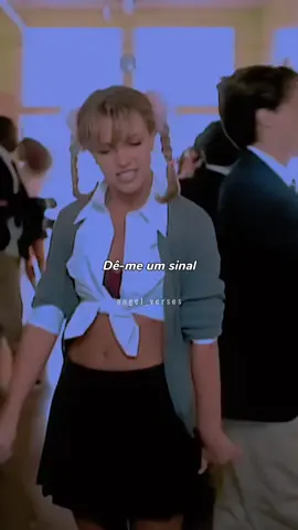 parabéns pra princesinha do pop👑 #fyp #fypシ #foryoupage #britneyspears #babyonemoretime #tradução #legenda #status #britney #music #lyrics