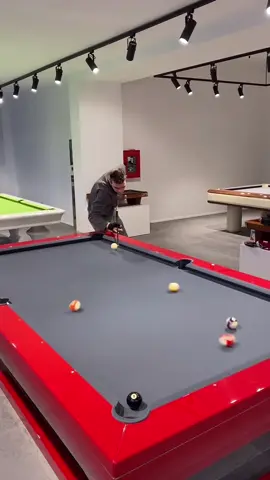 Nasiest pool shoot I’ve ever seen 🔥 (@aaronthepoolshark) #pool #billiards #poolshots #trickshot