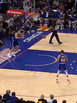 Steph hits a Logo Buzzer Beater Three and Look at Coach Pop's reaction 🤭#stephcurry #dubnation #goldenstatewarriors #warriorsfans #NBA #fyp