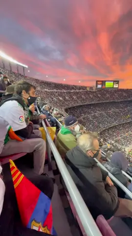 Best sport ! @ #football #foryou #fyp #barcelona #stadium #sunset
