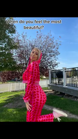 💃💃💃 #MacysGiftTok #xyzbca #dancing #viral #tiktok #fypシ #fyp #AmazonMusicJingleBellTok #SimsSelves #explore #explorepage