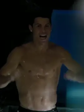 bangun jam 03:00 subuh berendam dalam air dingin. cara ronaldo menjaga kebugaran tubuhnya #cristianoronaldo #tianchris492