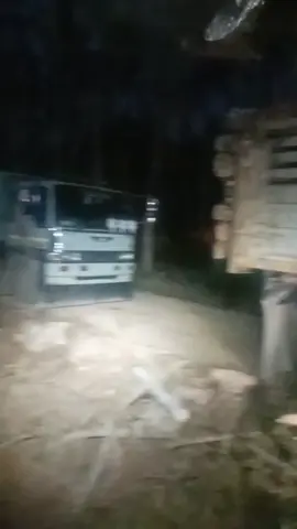 สิบเที่ยวพอสวย ย้าวๆไป #วัยรุ่นทําไม้ยาง #อย่าปิดการมองเห็น #เด็กใต้