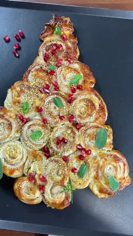 Albero 🌲 di Natale 🎅 antipasto con pasta sfoglia … #natale#antipasto#antipasti #antipasticreativi #ilcaldo