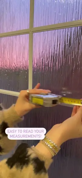 We have over 30 years combined experience in the Blind industry - here is one of our top tips to helping you measure your windows accurately and confidently - Use a top reader tape measure! 👷🏼📏🪟