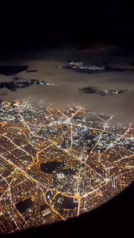 جمال اثينا من الطائرة😍#🇬🇷   #سياحة #تصويري#سياحة   #اليونان_اثينا #اكسبلور #فولوو #دعمكم_وتشجيعكم_يهمني_ليصلكم_كل_جديد💔