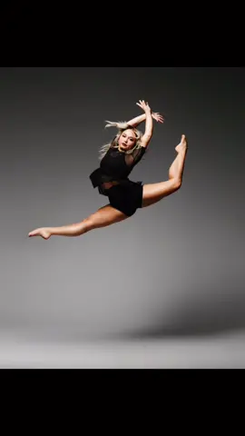 leg day I guess @uvudanceteam #fy #dance #uvu #photoshoot #utah