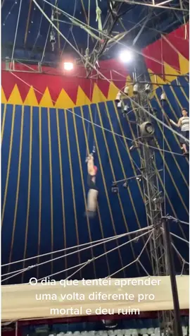 Mais um fail 😂😂 #circus #aerialist #fy #fyp #foryoupage #foryou #flyingtrapeze #trapeze