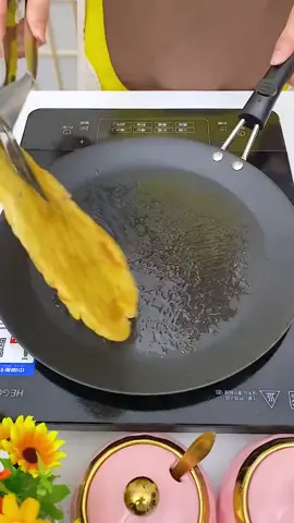 Kẹp lật thức ăn chiên rán