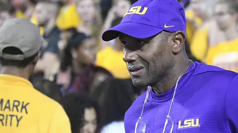 #Gators hire long-time #LSU assistant Corey Raymond. How elite of a hire is it for Billy Napier? #secfootball #CollegeFootball #sports #florida #sec
