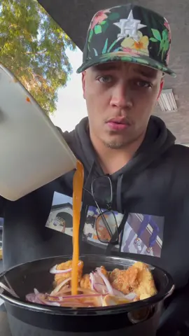 man really went from👲🏽to 👨🏽‍🦲