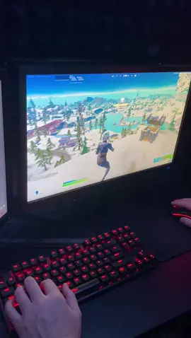 #gaming #fortnite teaching my dad how to play Fortnite