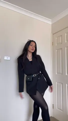 Get dressed with me  #grwm #sydney #fashion #outfitoftheday #OOTD #girls