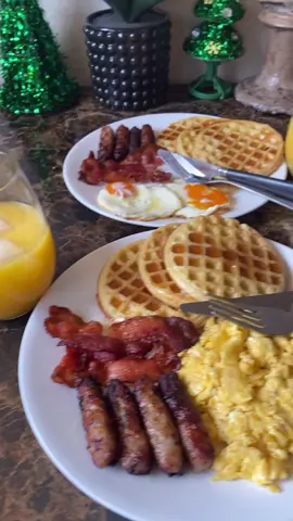 Breakfast for a few dollars #dollartree #cheapmeals #dollarmeals #budgetmeals #EasyRecipe