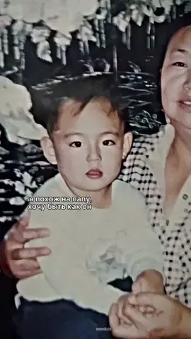 Как можно так сильно быть похожим на отца, они оба такие красивые #taehyung #vbts #kimtaehyung #bts #fyp #btsarmy #bts_official_bighit #рек