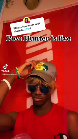Answer @im_siowei before him a  Shakeishas started dating 😭 #funny #viral #hunter #joke