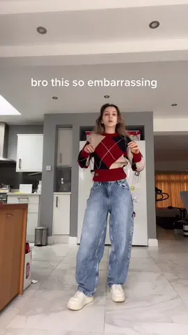 i’ve been making dumb ass tiktoks here for the past HOUR who was gonna tell me there are people who can see me 😭😭