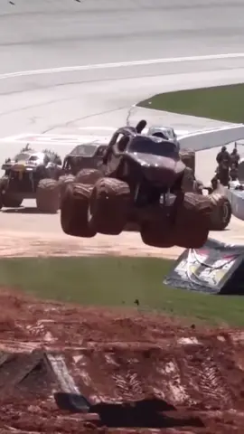 Full sends only for Dalmation!! #monsterjam #monstertruck #dalmation #trucks #sendit #fullsend #mudding #flying #Motorsport