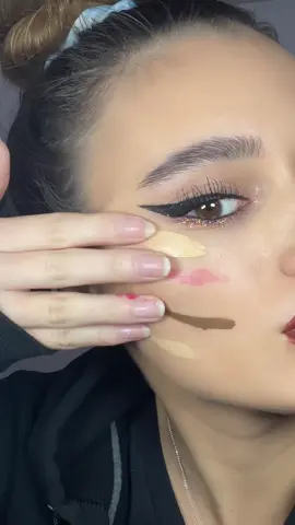 Contouring with my fingers😳 #contouringhacks #contouring #makeuphacks #shapeshift #fingermakeup