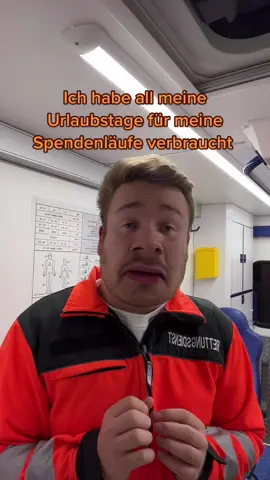 Auf was hört ihr mehr? ☺️ auf euren Verstand oder auf euer Herz? 🧠❤️  #sanitäter #spendenlauf #retterherz #fyp
