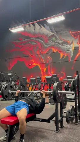 12/10 gym #ThanksandGiving #gym #lasvegas #dragonslair #coolgym #bestgym #Fitness #viral #trend #dragon
