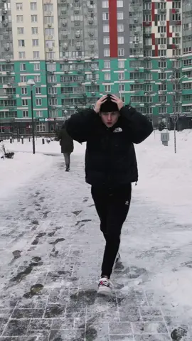 А вы за девушку или за брата? Я за всех встал😂😂😂