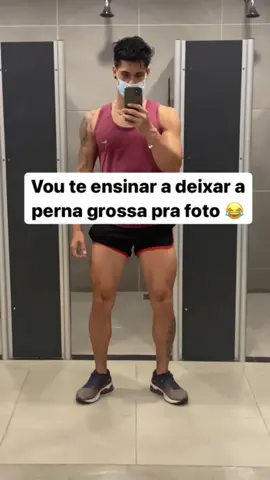Curta, comenta e compartilha pra ajudar nois 🤣 #frango #academia #foto #perna #viral
