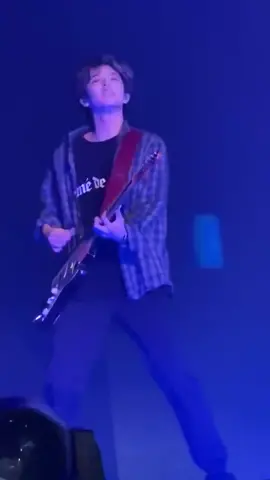 i miss jae with his guitar @eajparkofficial 🥺 cr : twitter #DAY6 #fancam #Jae #Eaj #day6jae #myday #fyp #fypシ