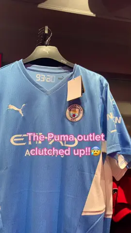 Wild find at the outlets 👀 #soccerjersey #puma #Soccer #fashion #outlet #outlets #outletshopping #outletmall #fashiontiktok #fashionhacks #fashion101 #jersey
