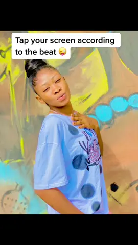 See how fast i tap my screen to the beat 🤪 #abiscrystal #trending #zazuandme #portable #celebrities #tikokers #fypシ #fybシviral #foryourpage #viral