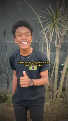 [follow yu instagram baru nih : @danilsaptt] 🥰🙌