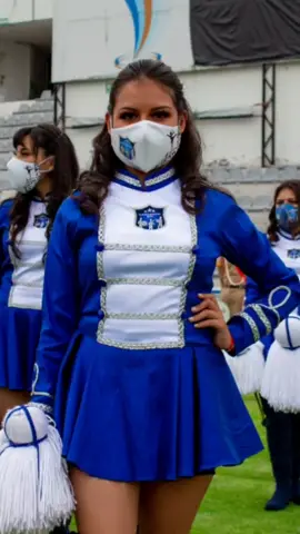 #bastoneras #12denoviembre #ambato @mabel_ofiicial @tayra012 @yoyavelasco24 @any_rod2910 @