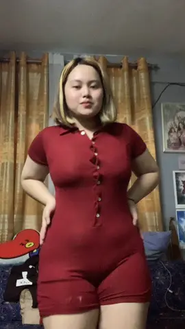 natapakan ko yung kuting 😭