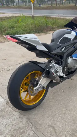 เช้านี้อากาศดี ไปลั่นดีมั้ย #mtspeedshop #S1000RR #สายบันเทิง