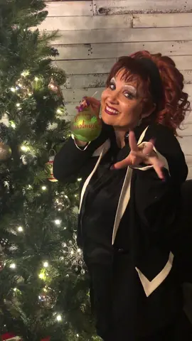 Sending you a little Christmas cheer 😘