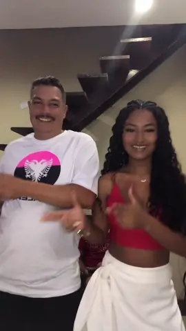 Feliz nataaaaaaaaaal com dancinha com meu pai 🤣🥳❤️❤️❤️🎄 #natalina #FelizNatal #natal #vaiprofycaramba