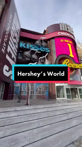 A world of pure imagination #vegas #lasvegas #vegasstarfish #hersheyschocolate #hersheysworld #vegasstrip #vegasattractions #reeses #jollyrancher