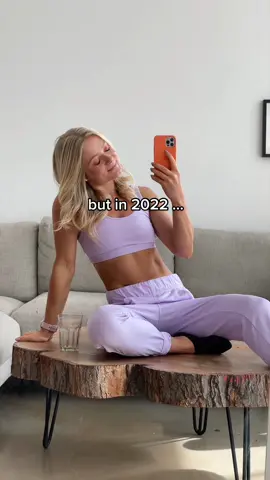 starting a new Challenge in January, who‘s joining? ✌🏼 #fyp #foryou #homeworkout #Fitness #workoutchallenge