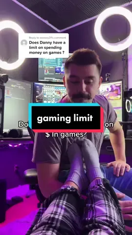 Reply to @oooozy21  limit @dannybartok #money #gaming #spendinglimit #limit #budget #twitch #fifa #fifa22 #play #games #twitch #twitchtv