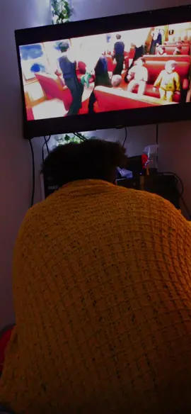 POV: Your sick during the holidays #chrismas #polarexpress #fyp #vibe