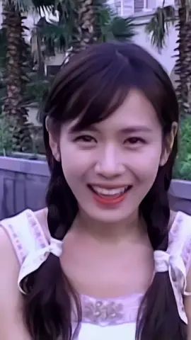 #สนับสนุน ช่วงเล่น summer scent ปี 2003 โซคิ้วทึมากกก ต้าวออนจินก็ตัวแค่นี้ 🤏 #sonyejin #ซนเยจิน #손예진 #yejinhand #summerscent #cutegirl