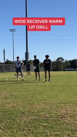 Wide receiver warm up drill to prepare you for training #widereceivers #widereceivertraining #widereceiver #football #footballtiktok #receiverschool