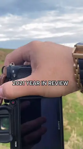 2021 was a year to remember ✨ I promise you 2022 will be my favorite year yet 😘😉 #2021 #EveryKiss #newyearseve #2021recap #newyear #2022 #couple #marriage