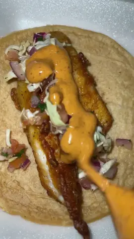 Tacos de Pescado 🐟 #fishtacos #tacos #tacosdepescado #fypシ #fyp #parati #food #comida #mexican #mexicantiktok #Recipe #Receta #FritoLayRickRoll
