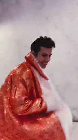 Продолжаем танцевать и петь под @nikolaenko_a.d.c 🔥