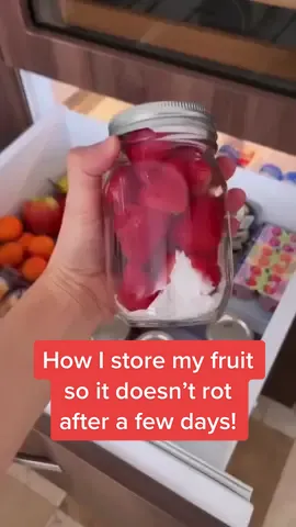 A food storage hack that actually works! #momlifebelike #organizedkitchen #familylife #kitchenhack #lifeathome